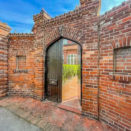 -rbbc-cozy Double In Shared House Guest house